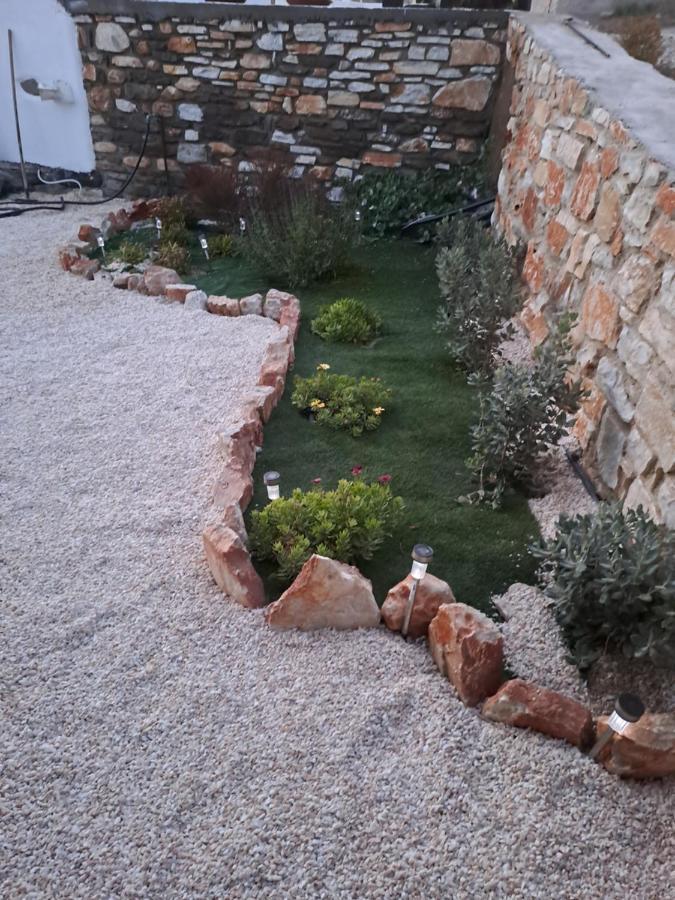 Traditional House Paros Sarakiniko  ภายนอก รูปภาพ