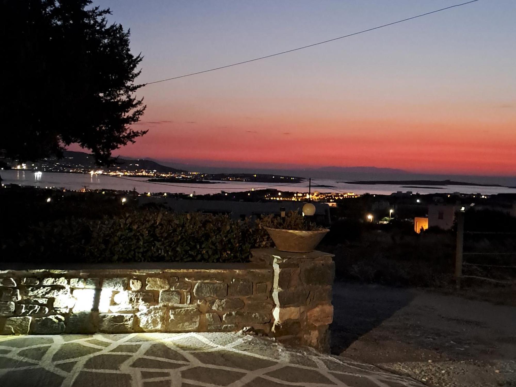 Traditional House Paros Sarakiniko  ภายนอก รูปภาพ