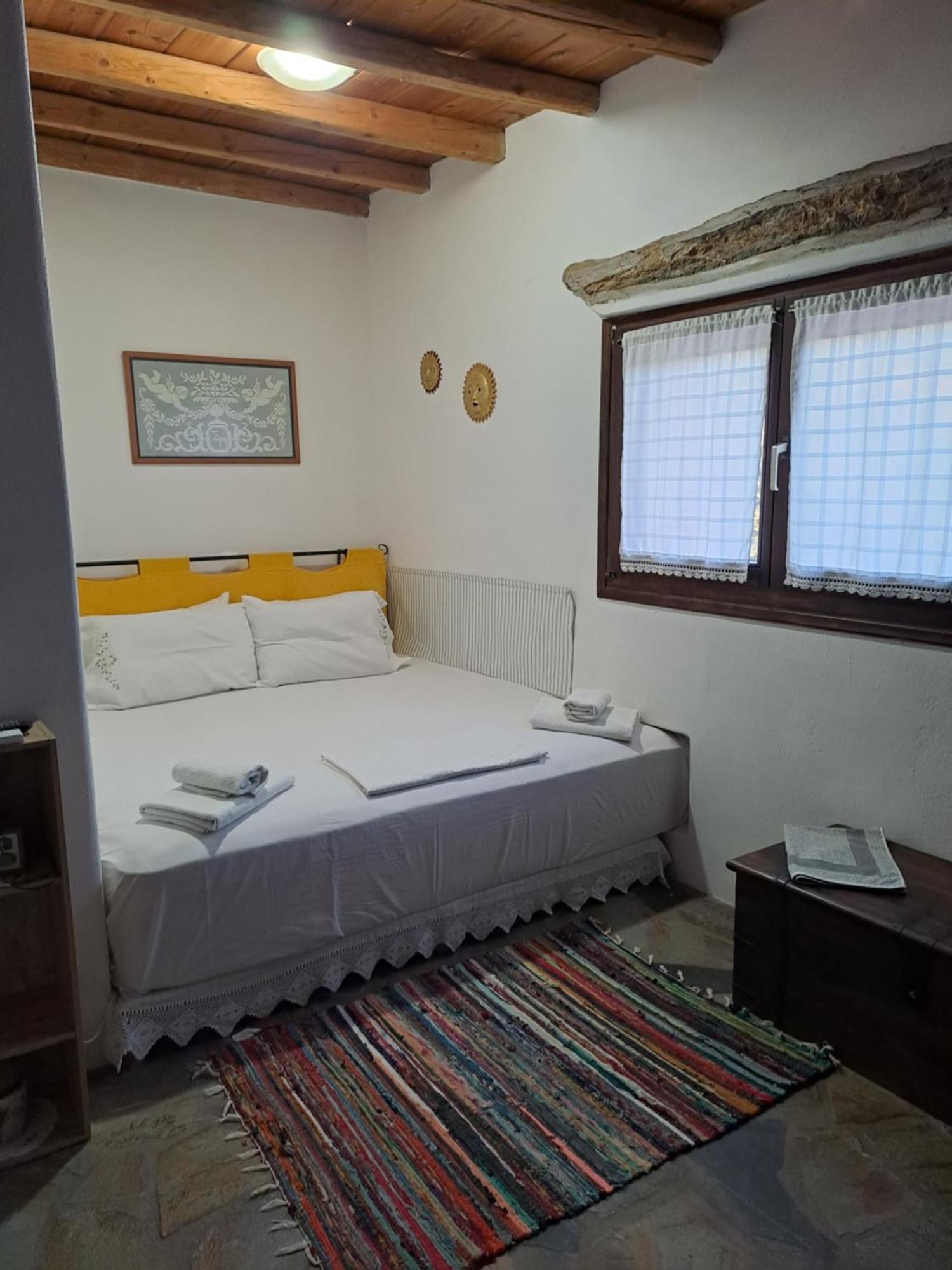 Traditional House Paros Sarakiniko  ภายนอก รูปภาพ