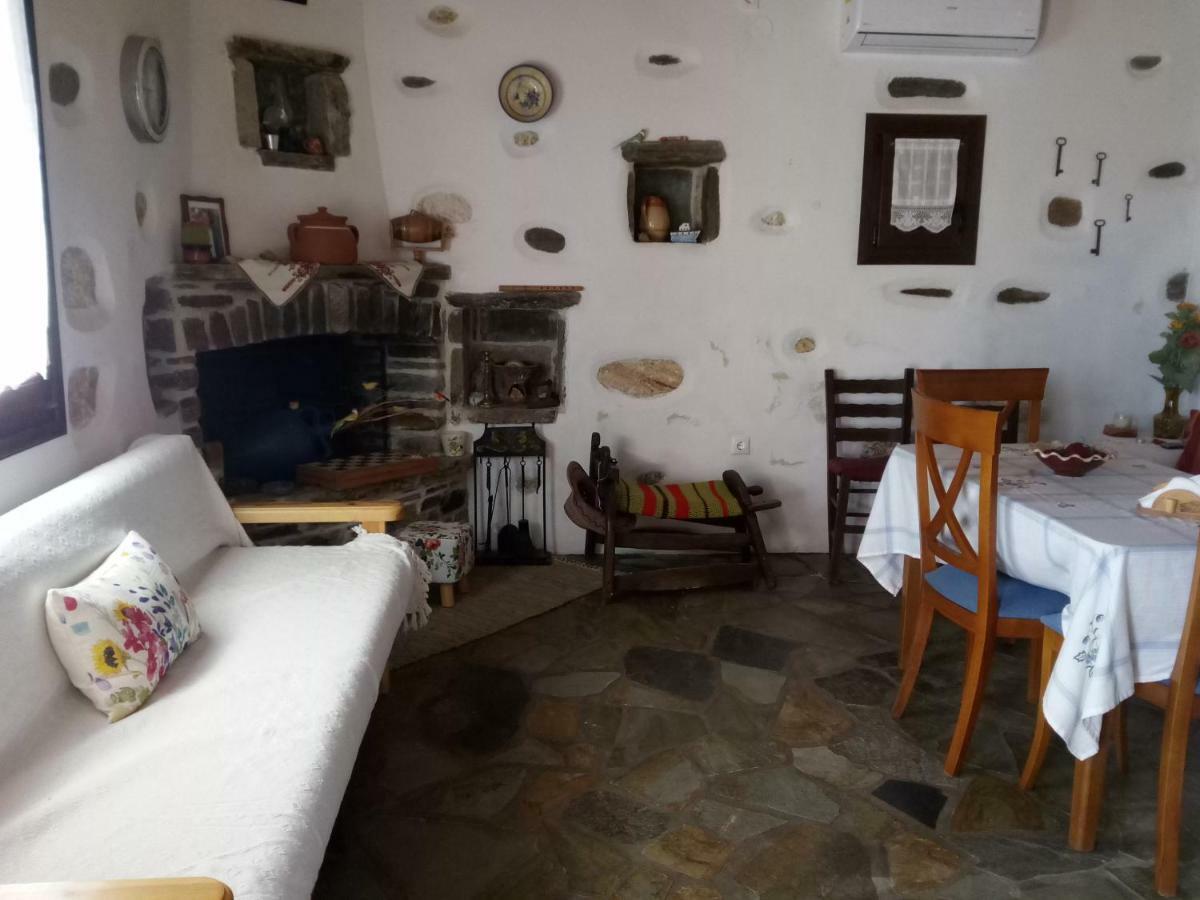 Traditional House Paros Sarakiniko  ภายนอก รูปภาพ